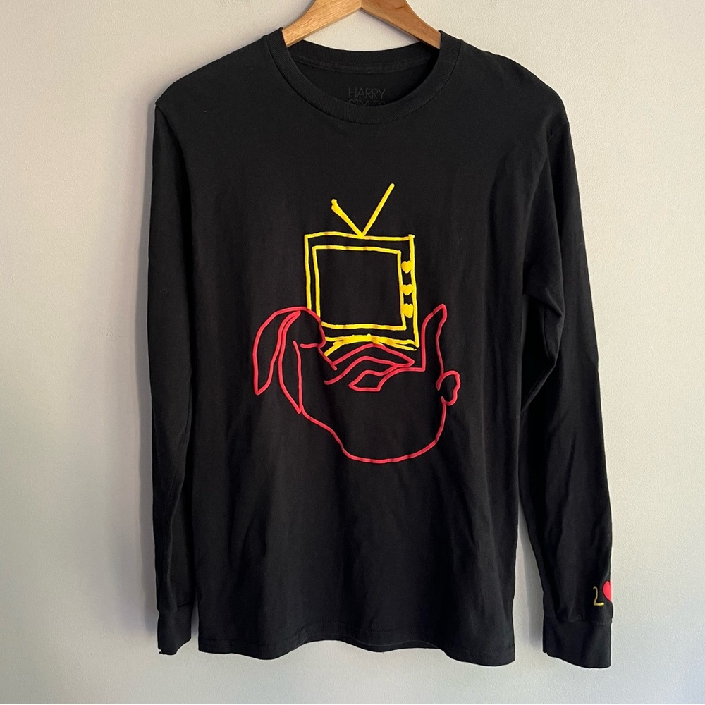 Harry Styles 2022 Love Tour Bunny TV Design size S